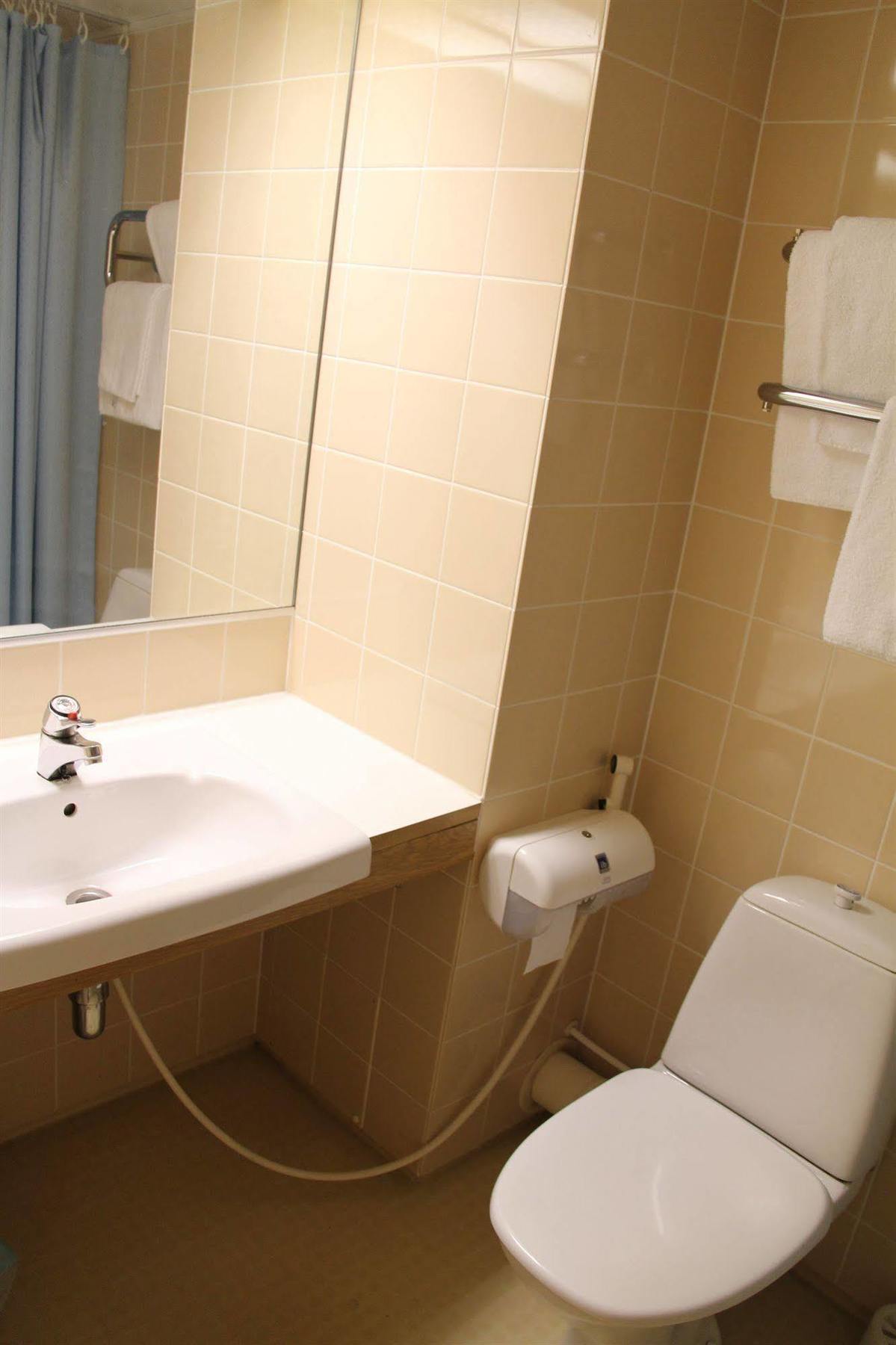 Hotel Hermica Tampere Dış mekan fotoğraf